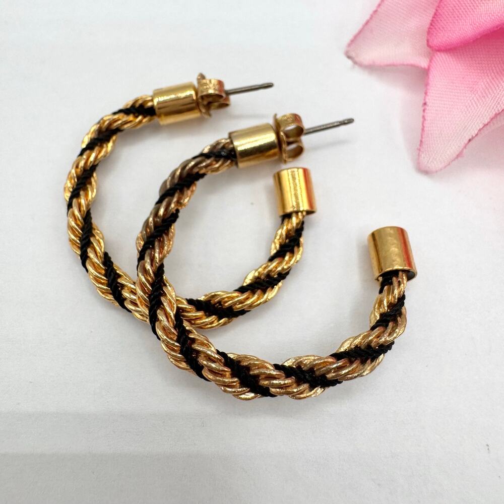 Vintage Avon Hoop Earrings Rope Twist Black Accent Gold Tone 90s Chic Signed